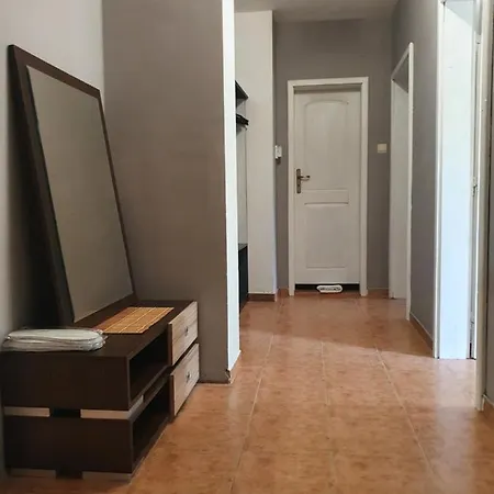 2 Bedroom City
